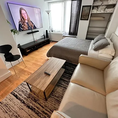 Ny Studio Apartment